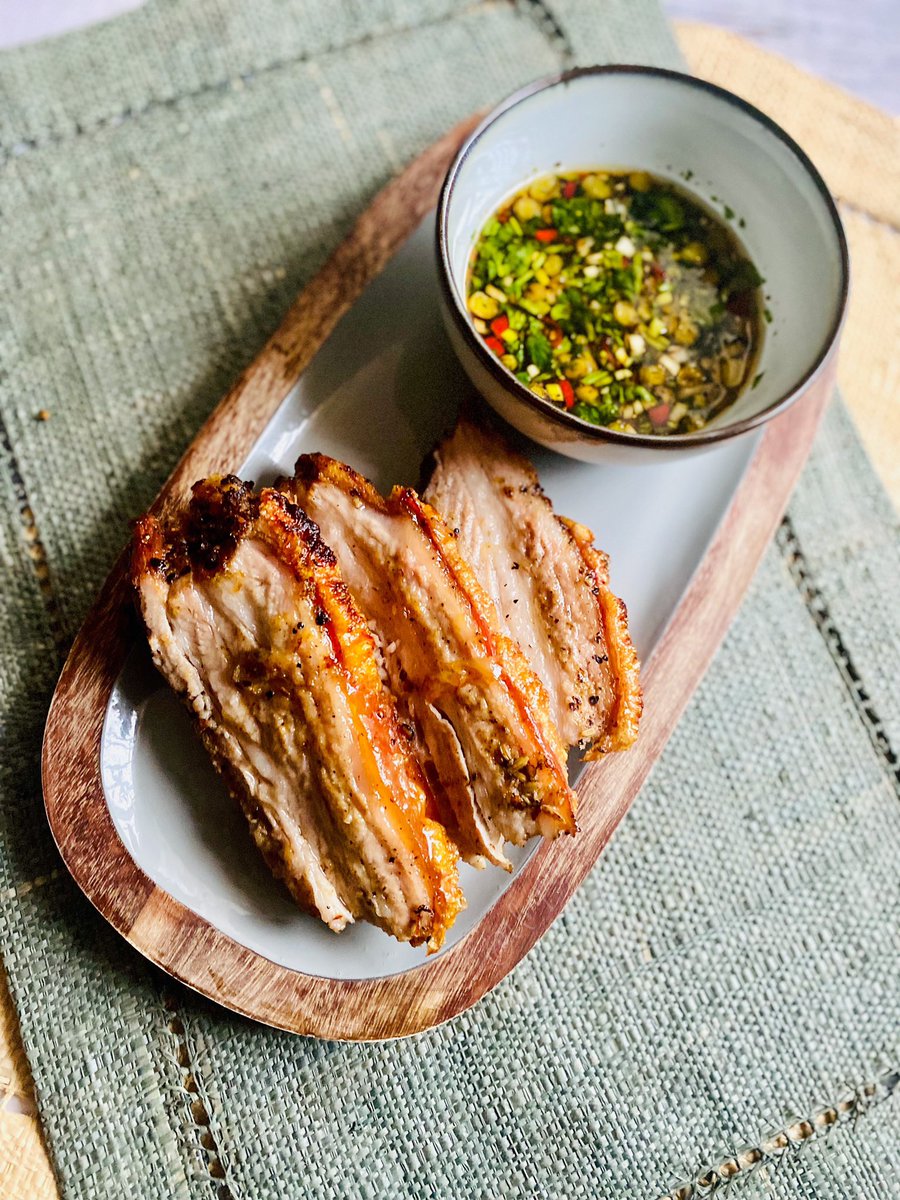 umpheko's tweet photo. Slow Roasted Lemon Pepper Pork Belly with an Asian inspired dipping sauce

#delicious #food #foodblogger #foodgasm #foodie #foodies #foodlover #foodoftheday #foodphotography #foodpic #foodporn #foodpost #tasty #yummy #lemon #pepper #slowroastpork #porkbelly #lemonpepper #Umpheko https://t.co/srzpkUHjEf