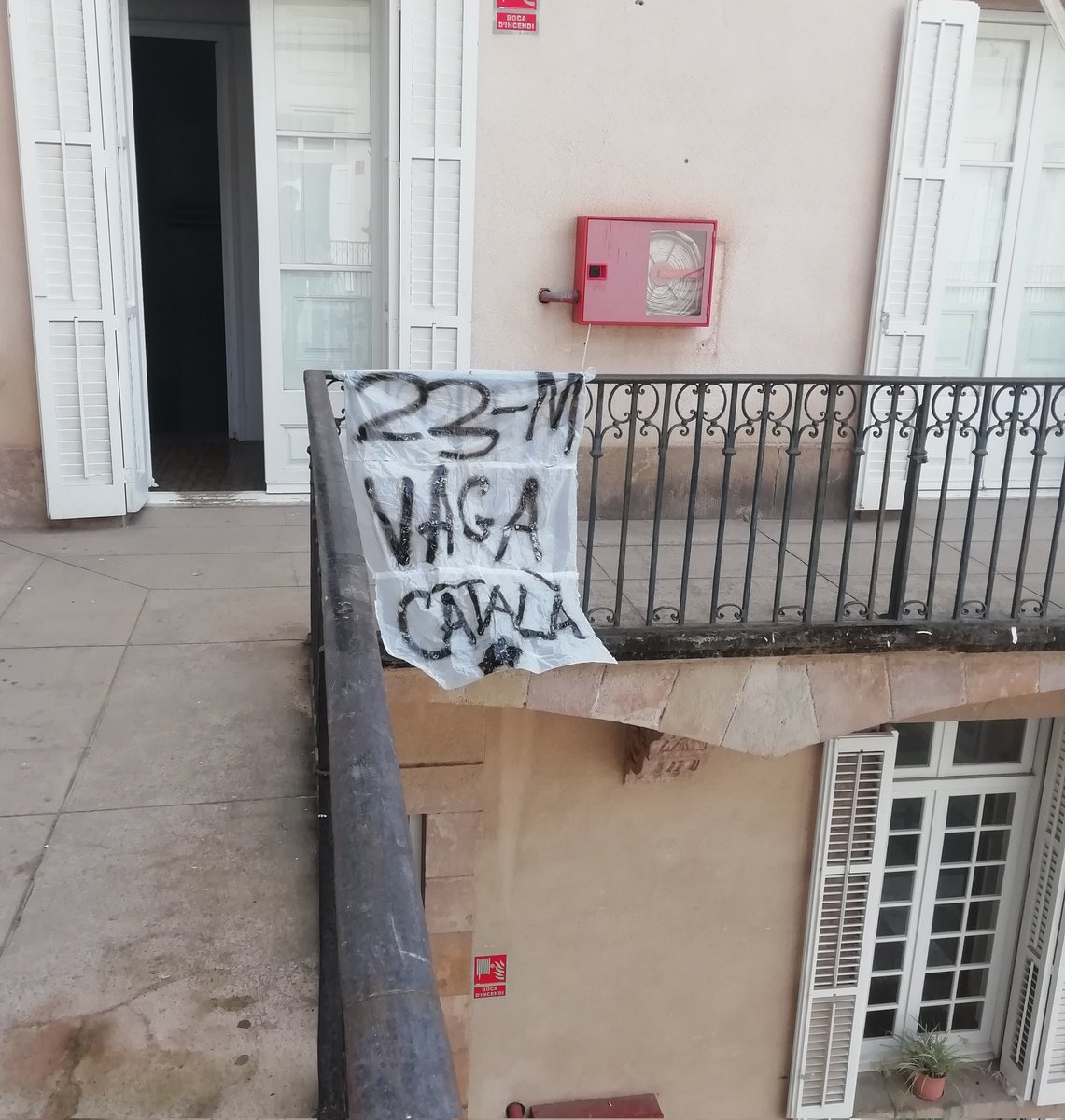 Sense català no hi ha escola!
Guerra! 🚩
