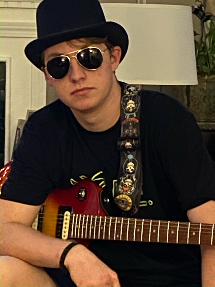 cdavidson100274's tweet photo. My 17-year-old son gets to see his hero play tonight. @Slash @FillmoreNC https://t.co/I8T7G0bJ2B