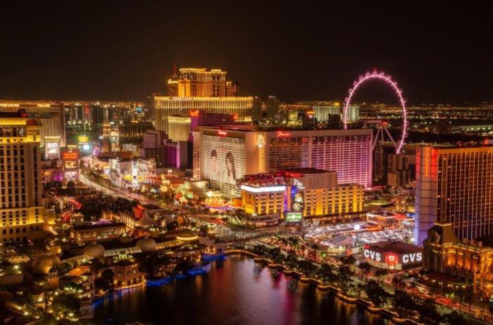 Cupph's tweet photo. As we are all ready for a reunion, industry experts share what big news they anticipate as the ‘real’ ISC West makes an official return in 2022. See what Brad Aikin and others had to say in this Security Informed roundtable discussion. // https://t.co/POJikAqO1o https://t.co/90zJCEm9uD