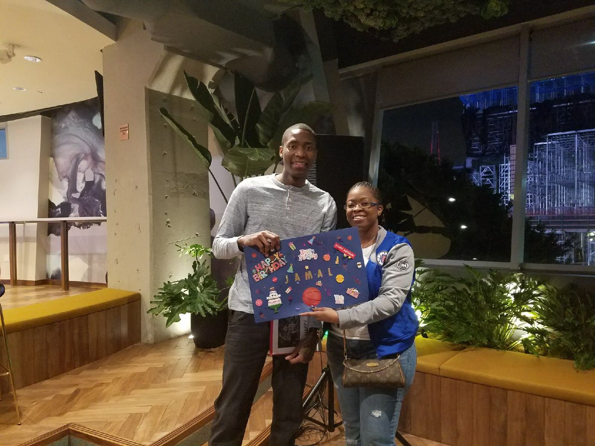 KhalishaRasheda's tweet photo. @JCrossover  knew this day was coming but I was hoping to watch u one more time in the NBA. Thank u for the memories, forever grateful to u/Tori for everything! I tell stories of Jamal moments and people are like, do u know him, lol. U made my NBA experience unforgettable! https://t.co/zK7ZEENUC1