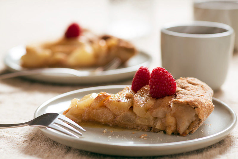 vegan_clicks's tweet photo. How about a tarte au poire?
Images that evoke comfort and small self-gratifications help
https://t.co/M9AvMcJDhd
🍰 🍰
#letscookvegan #veganbakery #veganbaking #veganphotographer #vegancomfortfood #studiophotography #editorialphotography
#foodphotographyandstyling #foodeditorial https://t.co/9XFL7wbECq