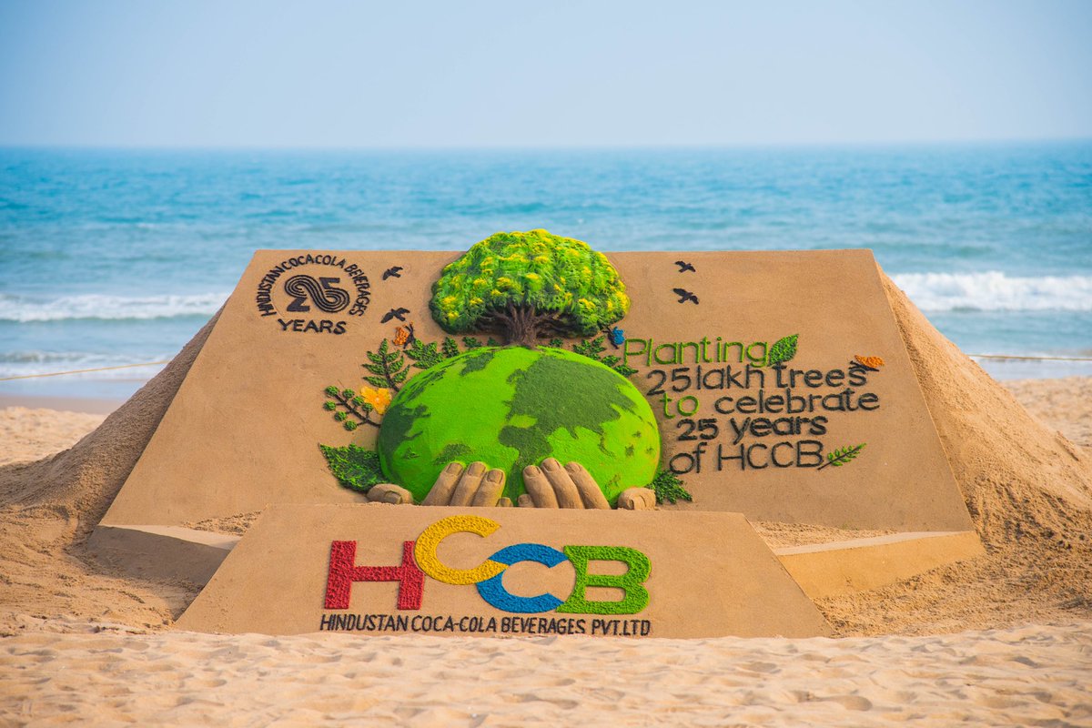 sudarsansand's tweet photo. Congratulation @hccb_official on your 25th anniversary, inspired by your noble gesture of willing to plant 25 lakh trees. 
Each one of us have the power to save the Earth and make it a better place. 
#InternationalDayofForests #HindustanCocaColaBeverages #HCCBTurns25 https://t.co/DqyvFwtL1R