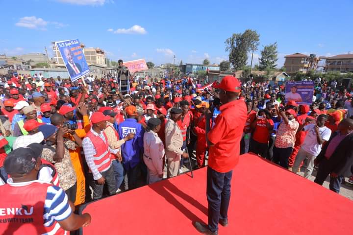 YogiNimrod's tweet photo. On 20th/3/2022. Together with YOUTH for RAILA 2022 (YR22) Kajiado county chapter, i joined Kajiado county Governor Joseph Ole Lenku in Nkaimurunya Ward, Kajiado North for the Azimio la umoja Kajiado.

#Inawezekana
#BabaThe5th
#YR22 https://t.co/e1ZfNpOvVN