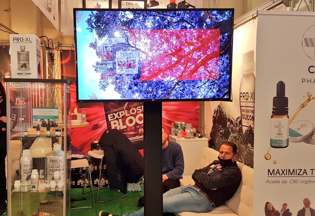 ProXL_Spain's tweet image. Muchas gracias a todos por visitarnos en @FeriaSpannabis y confiar en nuestros productos.
Este año hemos presentado #Proled y #ProSilicón.
Siempre innovando.