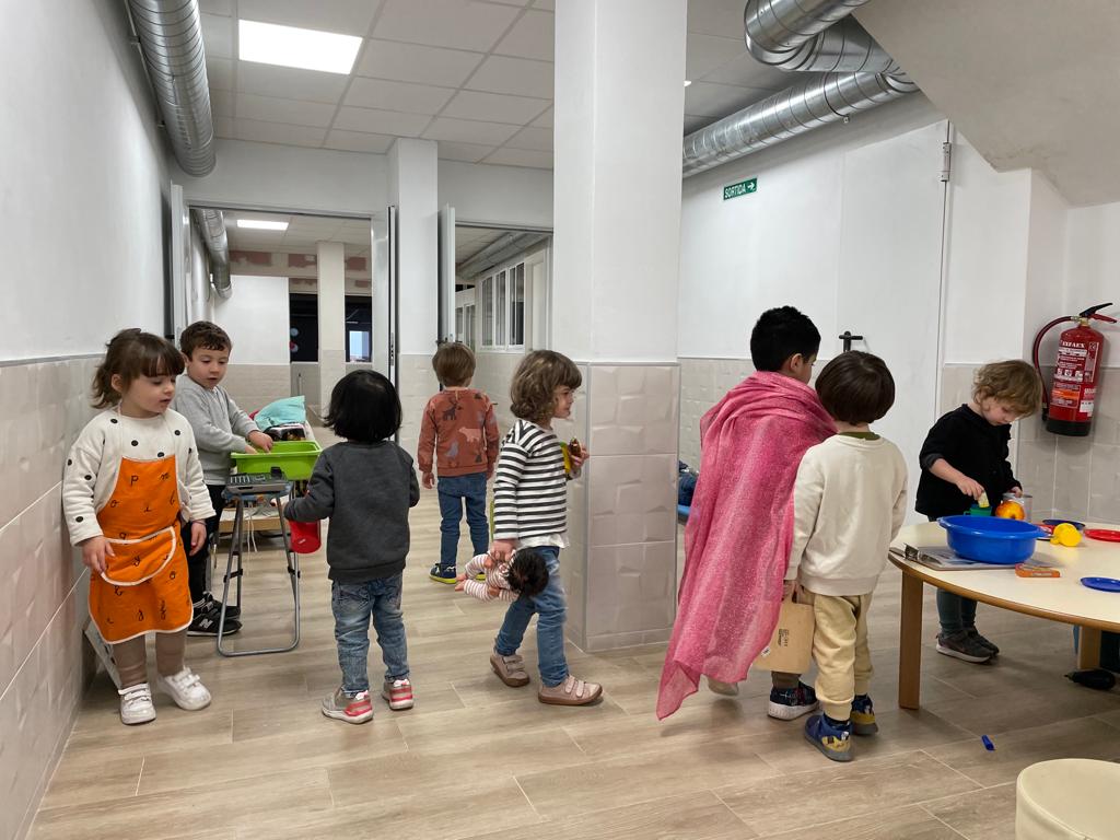 NouPatufet's tweet image. A l’ambient "jugar a ser" tot és possible. 
Com ens agrada aquest espai d'I3! 
#ambients #lliurecirculació #NouPatufet #EscolesCoop