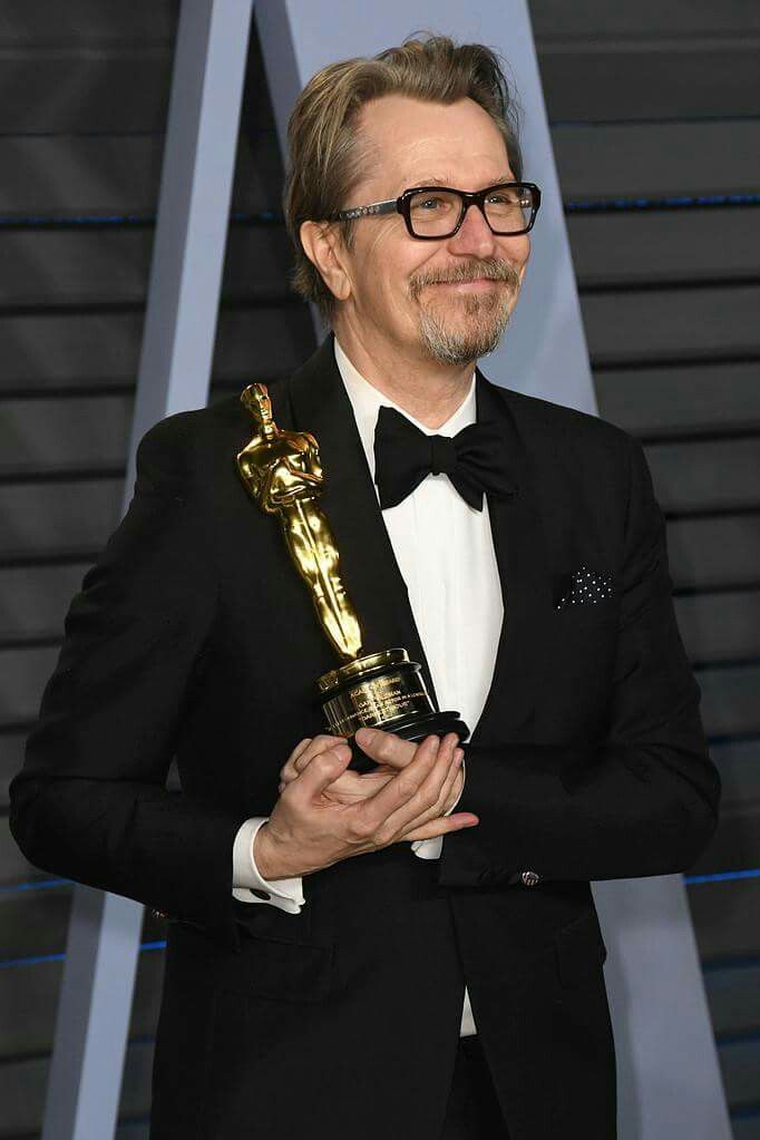 Feliz cumpleaños a Gary Oldman Happy birthday 