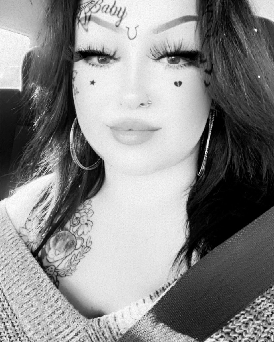 goddess_alice_'s tweet photo. Any sugar daddy’s out there? Or pay pigs?  
#paypig #paypigswanted #paypigneeded #cashslave #cashcow #sugardaddylegit #sugardaddyswanted #SugarDaddySerious #sugardaddy #SugarBabyTwitter #sugarbaby #Sugarmummy https://t.co/KWYU6oqRbH