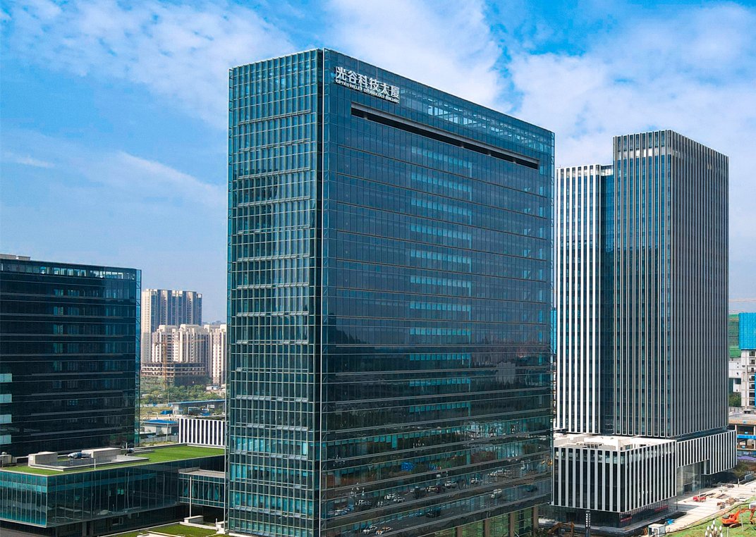 OpticsValleyCN's tweet photo. A new landmark!🌟

With an area of 103,000 sqm, OVC Sci-Tech Building will feature multiple functions, and become the new home to high-end financial companies, technology firms and human resource institutions.🏢💲👨‍💼 #OVCLandmark https://t.co/LnY9NXZVFx