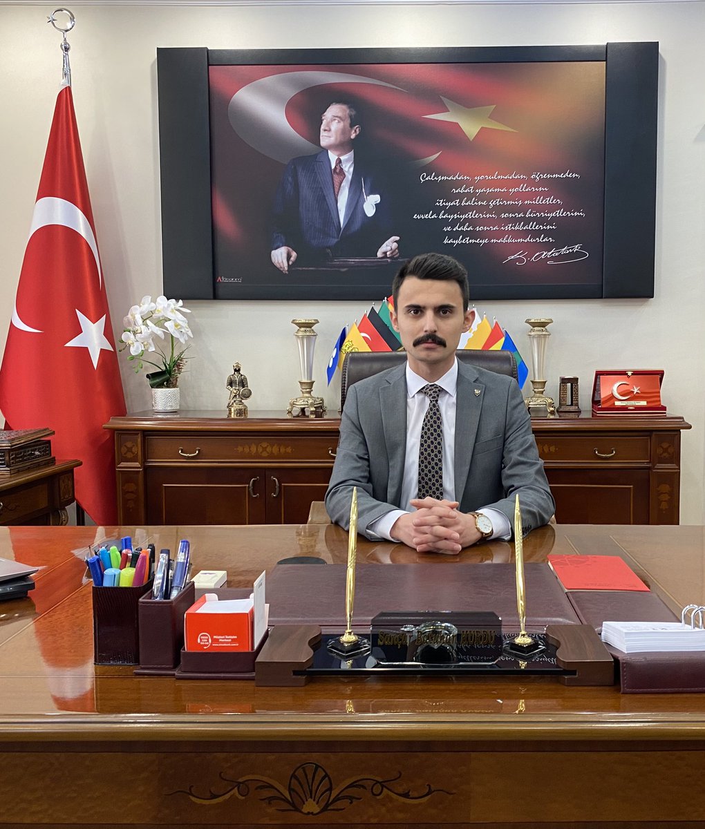Türklerin Ergenekon'dan çıkışını, baharın gelişini, doğanın uyanışını temsil eden; Anadolu'dan Kafkaslar'a, Doğu Türkistan'dan Kırım'a kadar tüm Türk dünyasında coşkuyla karşılanan Nevruz Bayramımız kutlu olsun.
Sançar Batuhan KURDU 
Balışeyh Kaymakamı 
#BalışeyhKaymakamlığı