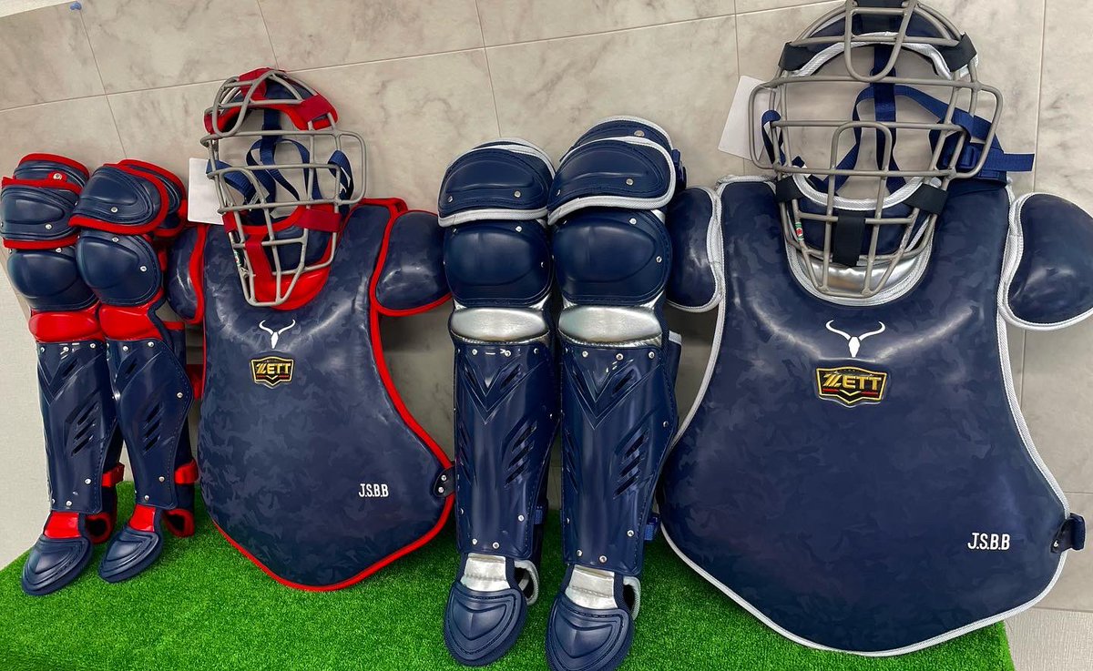 yazawa_sp01's tweet image. #ZETT #PROSTATUS 軟式限定キャッチャー防具3点セット
⁡
カラー／ネイビー×レッド、ネイビー×シルバー
⁡
胸元部　CLUB830ロゴマーク付き　カラー／ホワイト

キャッチャー防具の問い合わせが多いのでPOSTさせていただきます🙇
即日発送可能です‼️
⁡
限定商品の為無くなり次第終了となります。