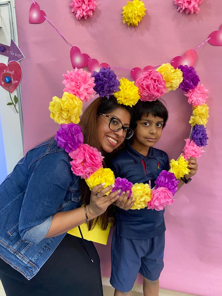 AIS_PrimarySch's tweet image. Our Prep students had such a great Monday celebrating Mother's Day with their moms!❤️
Happy Mother's Day! 
Yawm Umm Sa'eed!
#AISCommunity #AISEvents #MothersDay2022 #AISPrimarySch #AISPrep