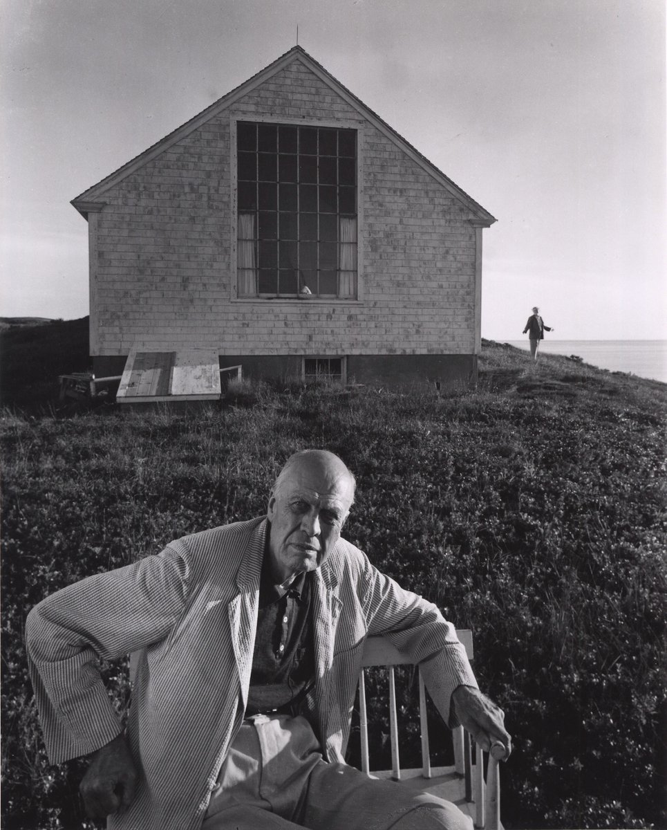artribune's tweet photo. #fotodelgiorno: Edward Hopper davanti alla sua casa con l'iconica grande finestra a Truro in Massachusetts. Foto di Arnold Newman https://t.co/WDiDS5AWVt