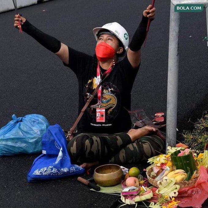 Leonita_Lestari's tweet photo. ADA NAMA RARA DISEBUT
.
.
.

Apapun bungkusan dari event MotoGP Mandalika, ujung-ujungnya adalah bisnis dan investasi. Apapun wujudnya. https://t.co/AjwNW7MU6b