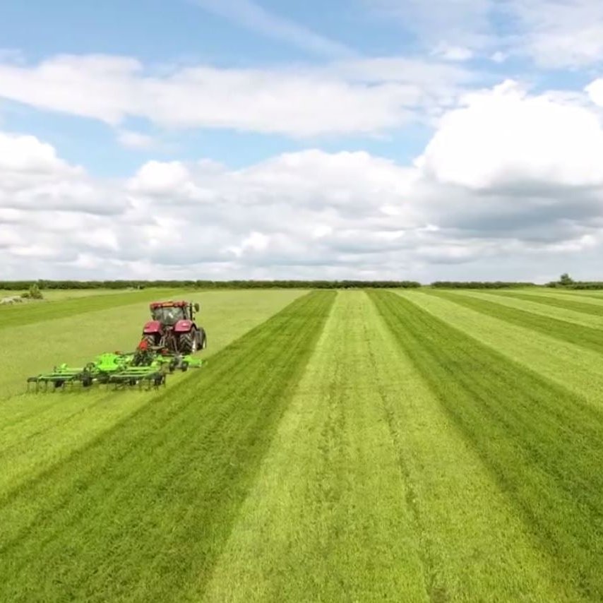 Razorback UK tweet media