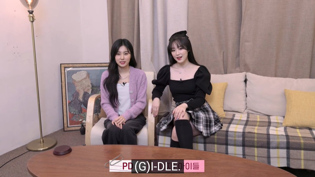 yyujinationn's tweet photo. PD: You guys have another thing in common. 
(G)I-DLE, IZ*ONE, both have "I"s in it.

😭😭😭 https://t.co/UMJMPGUC9y