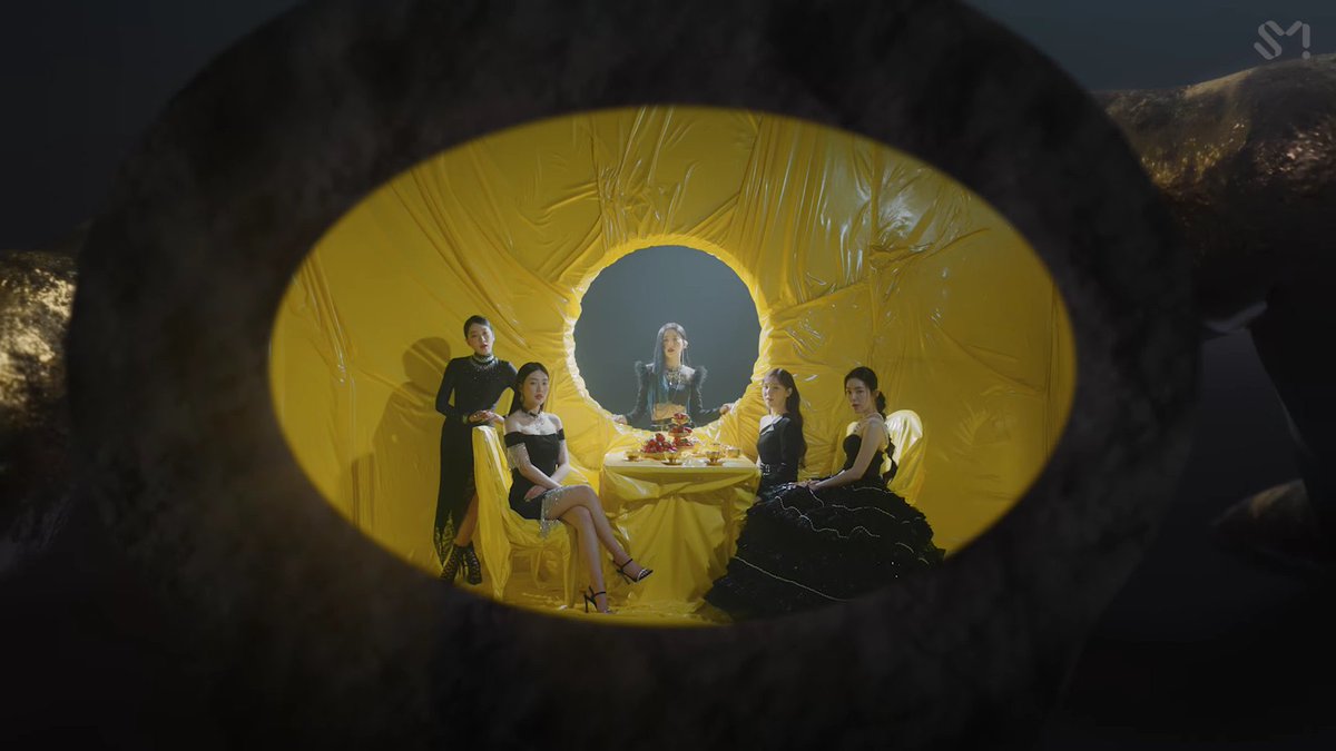 THIS IS RED VELVET 🥰