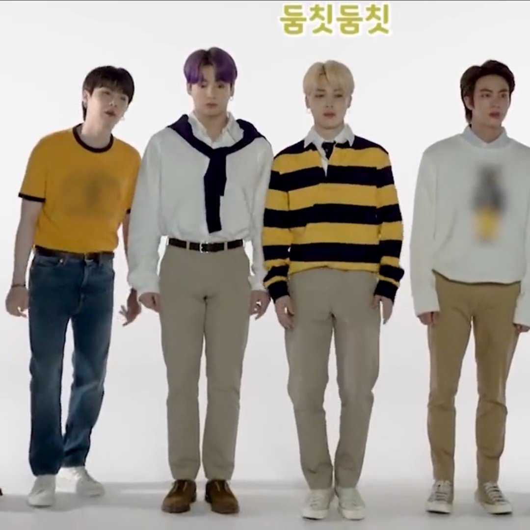 hijakookiemin's tweet photo. BUENOS DÍAS, ¿PODEMOS HABLAR DE LA DIFERENCIA DE TAMAÑO EN ESTE JIKOOK? 😭😭😭 https://t.co/vJewx6clv5