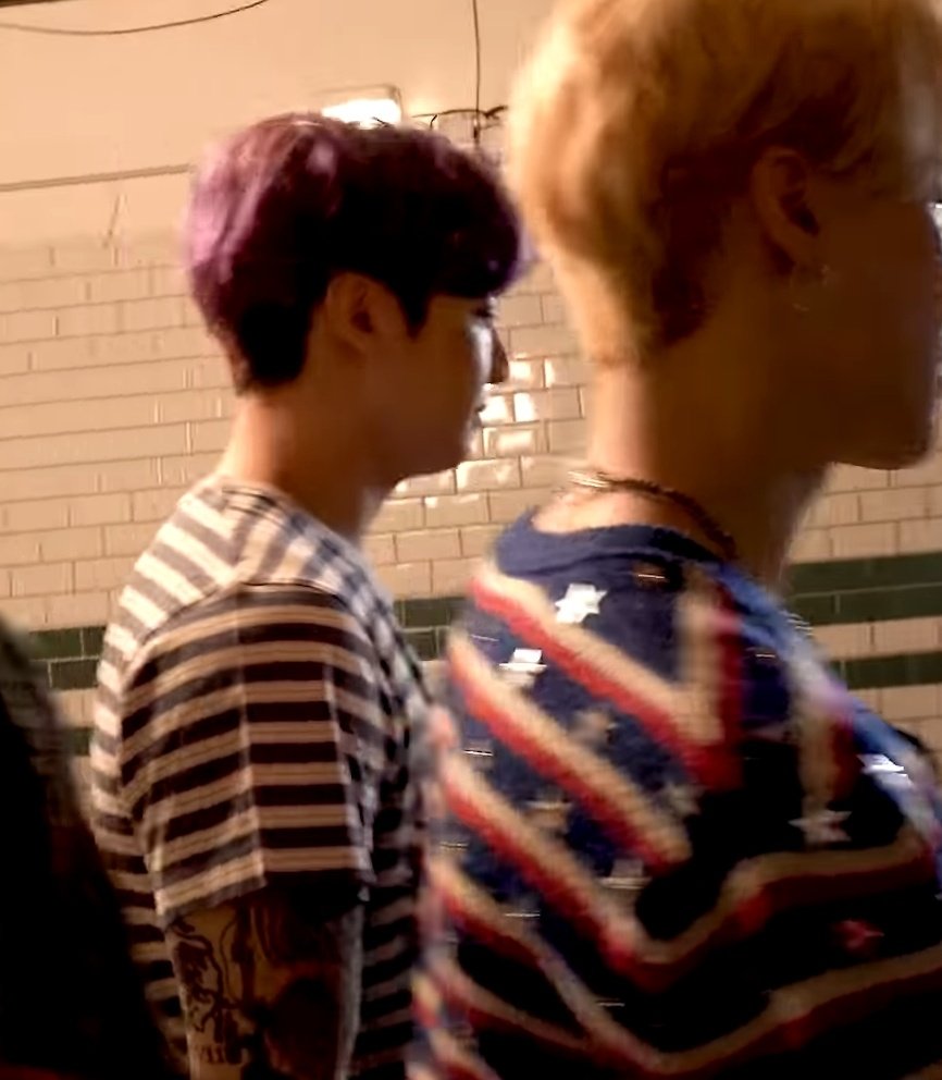tteokjm's tweet photo. HOLY SHT JUNGKOOK'S TATTOOS https://t.co/9jaAdPnhKB