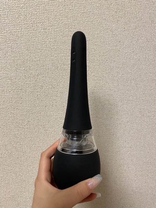 フォロワー様に頂いた浣腸機！！ やっと使わせていただきます🥺✨  つまり今からアナルの撮影、、 浣腸してお尻の中を綺麗にする作業が一番無の感情になって萎えます笑  頑張ろうっとʕ&bull;́ᴥ&bull;̀ʔ💦 https://t<a href="/tag/%E3%81%8F%E3%81%BE%E3%81%A1%E3%82%83%E3%82%93"class="tags"><span>#くまちゃん</span></a><a href="/tag/a_pretty_bear"class="tags"><span>#a_pretty_bear</span></a>