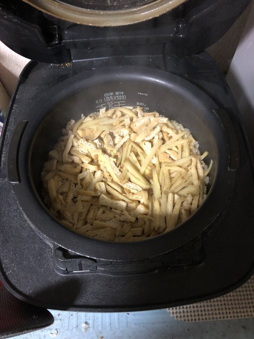 うぉ〜生姜の炊き込みご飯うめぇ 