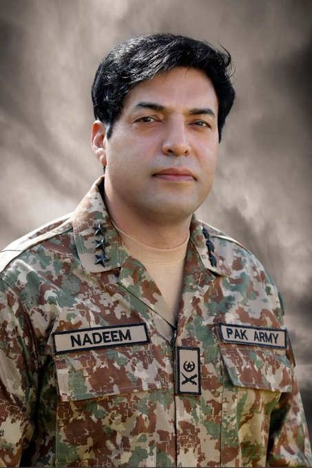 MahnoorMahi19's tweet photo. #فوج_کا_آئینی_کردار_قومی_فخر
#OICInPakistan
I salute to Gen Nadeem Anjum for his positive role by keeping the military out of Politics 💚🇵🇰 https://t.co/lNFUUeViJP