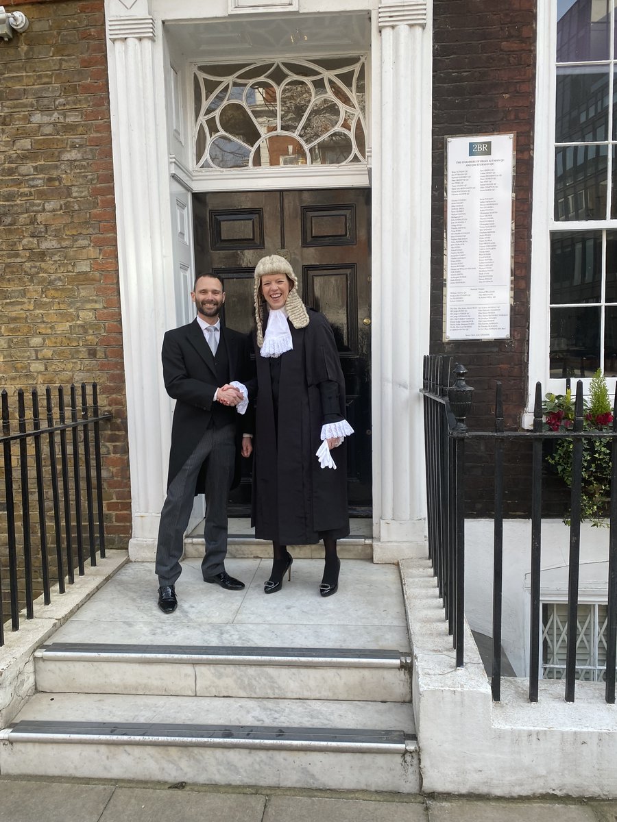 2BedfordRow's tweet photo. Congratulations to our own Jacqueline Carey on her way to being sworn in at Westminster Hall today. #silkday #newsilk  https://t.co/XEs7xZDWxL https://t.co/SFJ8OxIvXC
