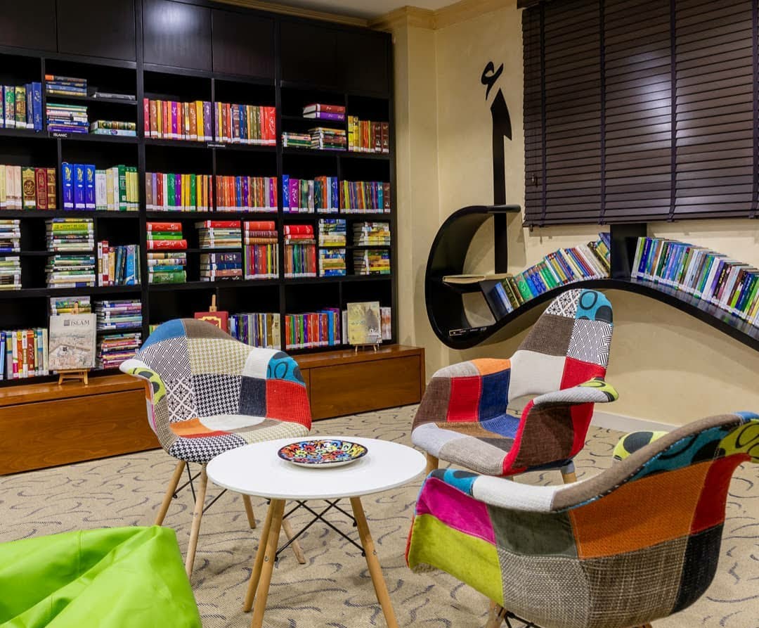 dubai_pad's tweet photo. It is imp for us to create an inclusive environment for individuals with #DownSyndrome to contribute their valuable skills. At PAD, we proudly house the Niaz Muslim Library which was named after a Down Syndrome child, as a symbol of inclusion &amp; acceptance  #WorldDownSyndromeDay https://t.co/0B4PGToQSz