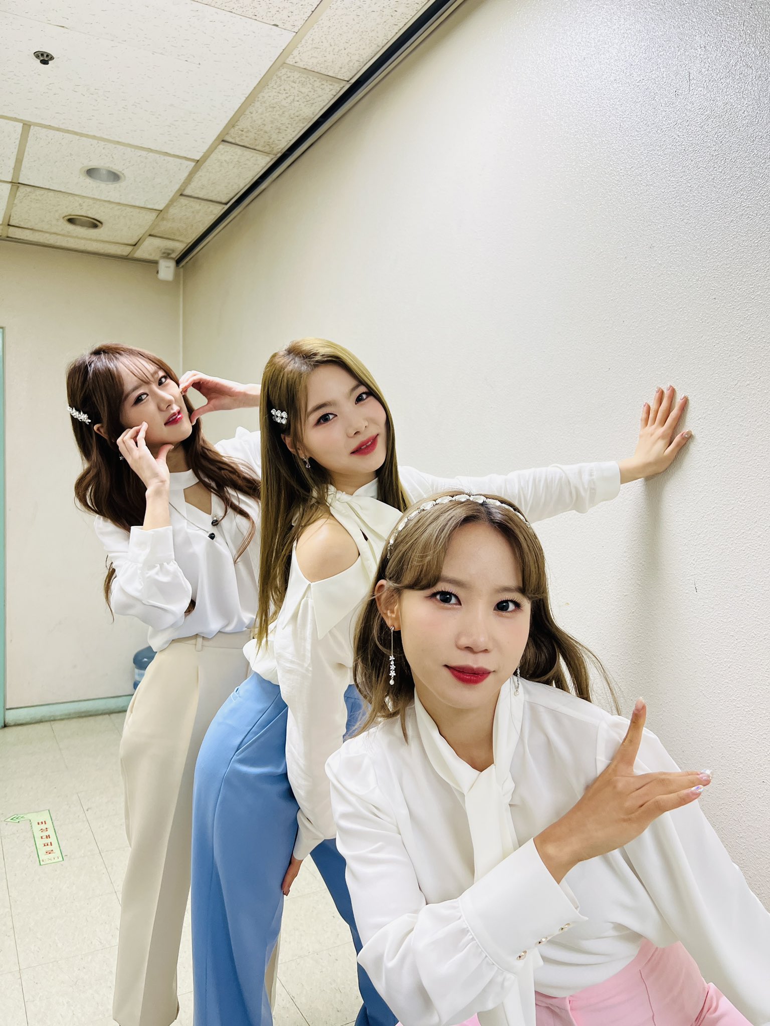 FOXROupaMAIP2mo?format=jpg&name=large