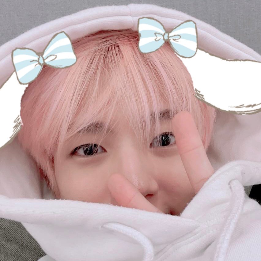 앵? tweet media
