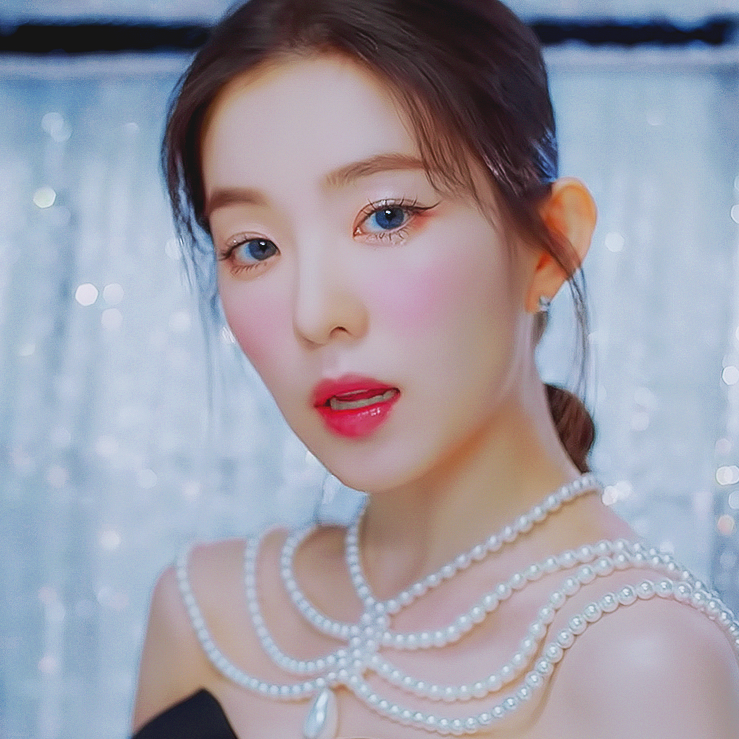 EWBF140801's tweet photo. ‘Feel My Rhythm’ MV
#레드벨벳 #아이린 https://t.co/UQgdtoQk1Q