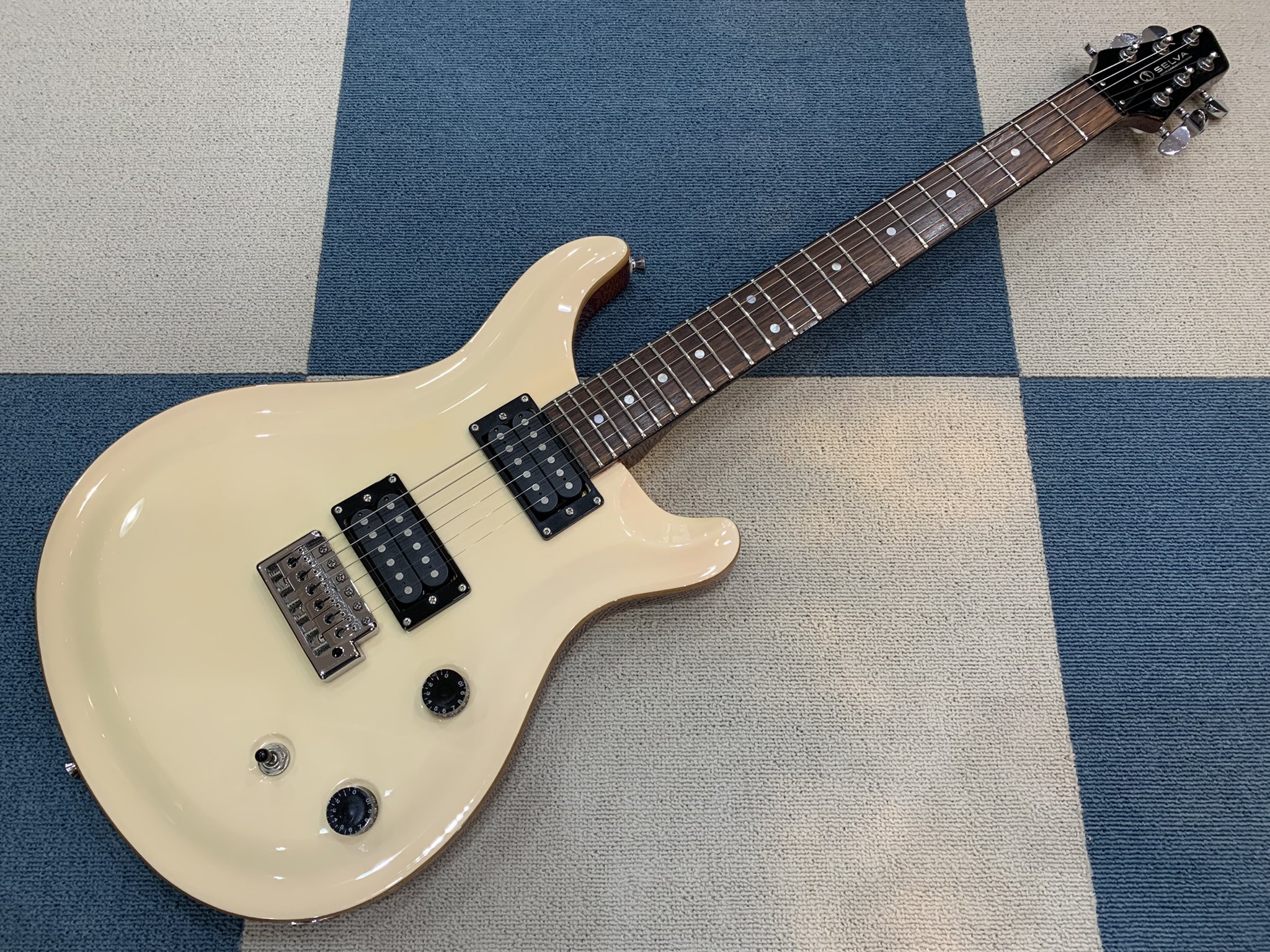 【2024A/W新作★送料無料】 add9 Guitars on X:  ギター