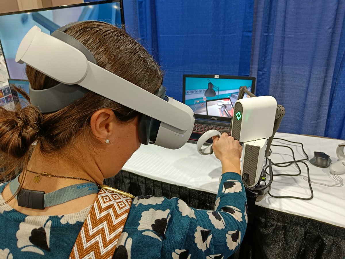 virteasy's tweet photo. An innovative new simulation from #Virteasy that brings real #VR headsets to #dental education and haptic trainers for the first time 😍 Seen here with the #Haply arm that is both powerful and portable in one!
#ADEA #ADEA2022 #DentalTrainer https://t.co/57MIj7hdUD