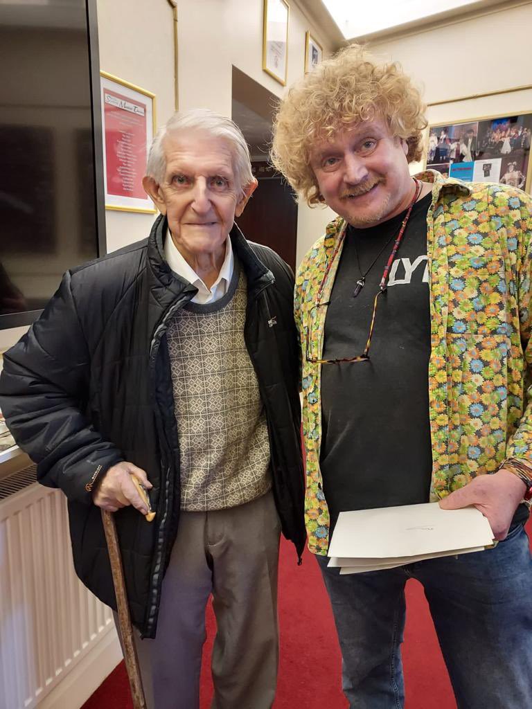 WalkChalkSussex's tweet photo. We were thrilled that former #Tidemills resident, Dickie Dale was able to make it to our recent screening of the #tidemillsproject film in #Seaford! It was wonderful to share this project with him and his family.
#community #communityfilm #seafordcommunitycinema #sussex #denton https://t.co/sYlgR62rZ6
