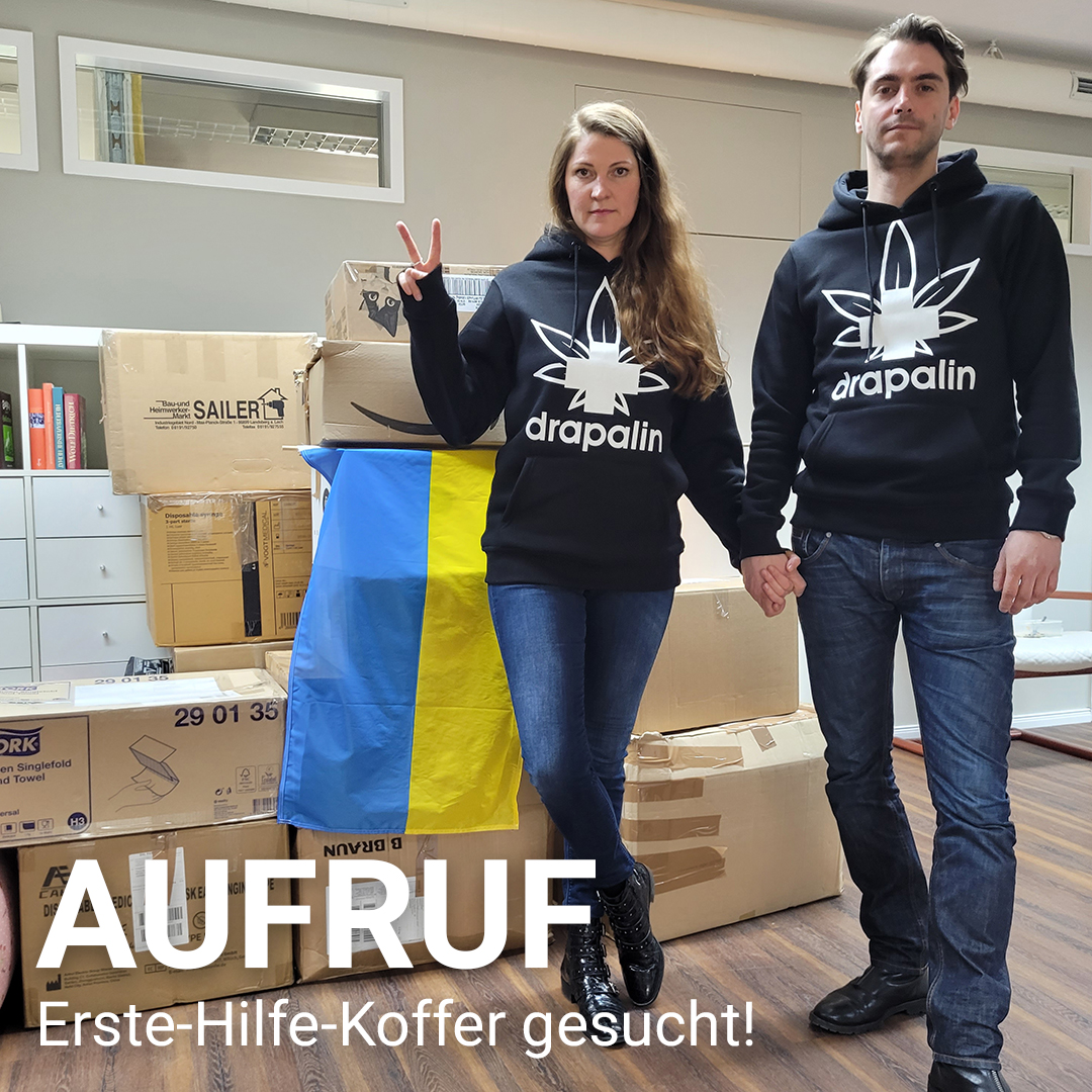 💙💛 Aktuell besteht ein großer Bedarf an Erste-Hilfe-Verbandskästen, auch an abgelaufenen. 
Wer also in seinem Auto einen entbehren kann, dann sendet diesen bitte in unser Office

Drapalin Pharmaceuticals GmbH
Paul-Heyse-Str. 28
80336 München

#славаукраїні #standwithukraine