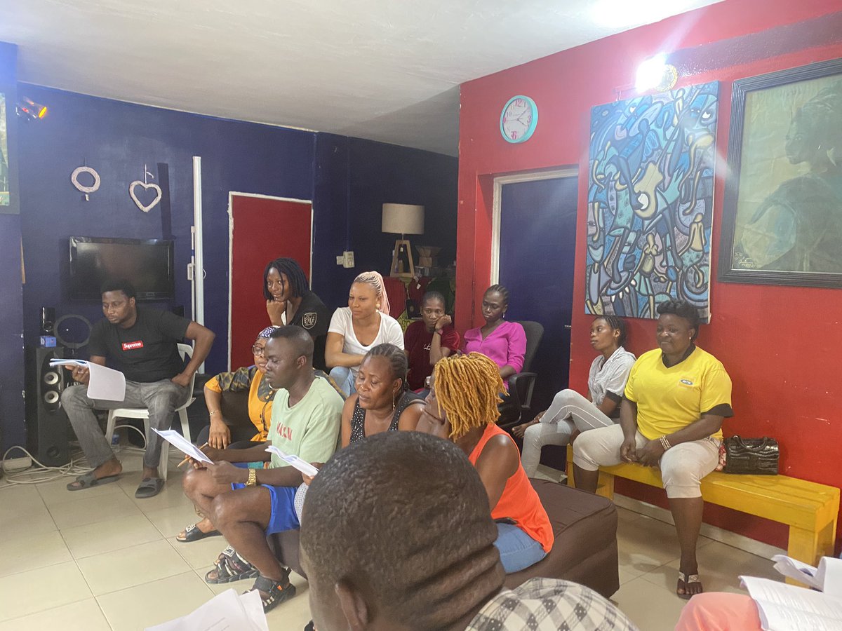 pawstudiosAF's tweet photo. Earlier with the cast at the rehearsals of BEERE- a stage adaptation of the Egba women’s revolt showing this Friday at Muson (see previous post for reference) 🤩

If you have not registered to attend this show, please click on the link in the Bio to register👍

#PawStudiosAfrica https://t.co/3qoAhgQH2o