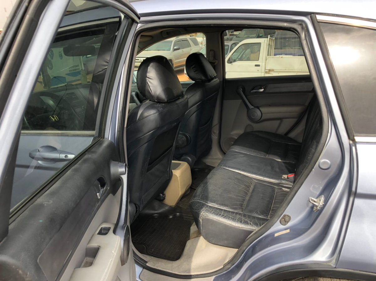 AutosAmg's tweet photo. 2009 Honda CRV tokunbo with duty 💥₦2.2m💥 is available in Abuja now 👍 https://t.co/Yf7T0tvmcG