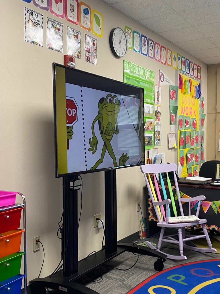 HawthorneHawks_'s tweet photo. It's Guidance Week at Hawthorne! Guidance is our monthly lesson from our school counselor. This month, we are learning about big vs. small problems and how WE can solve small problems all by ourselves! #KelsosChoices #KelsosWheel #SchoolCounseling #GuidanceLesson https://t.co/XW4BSolHNk