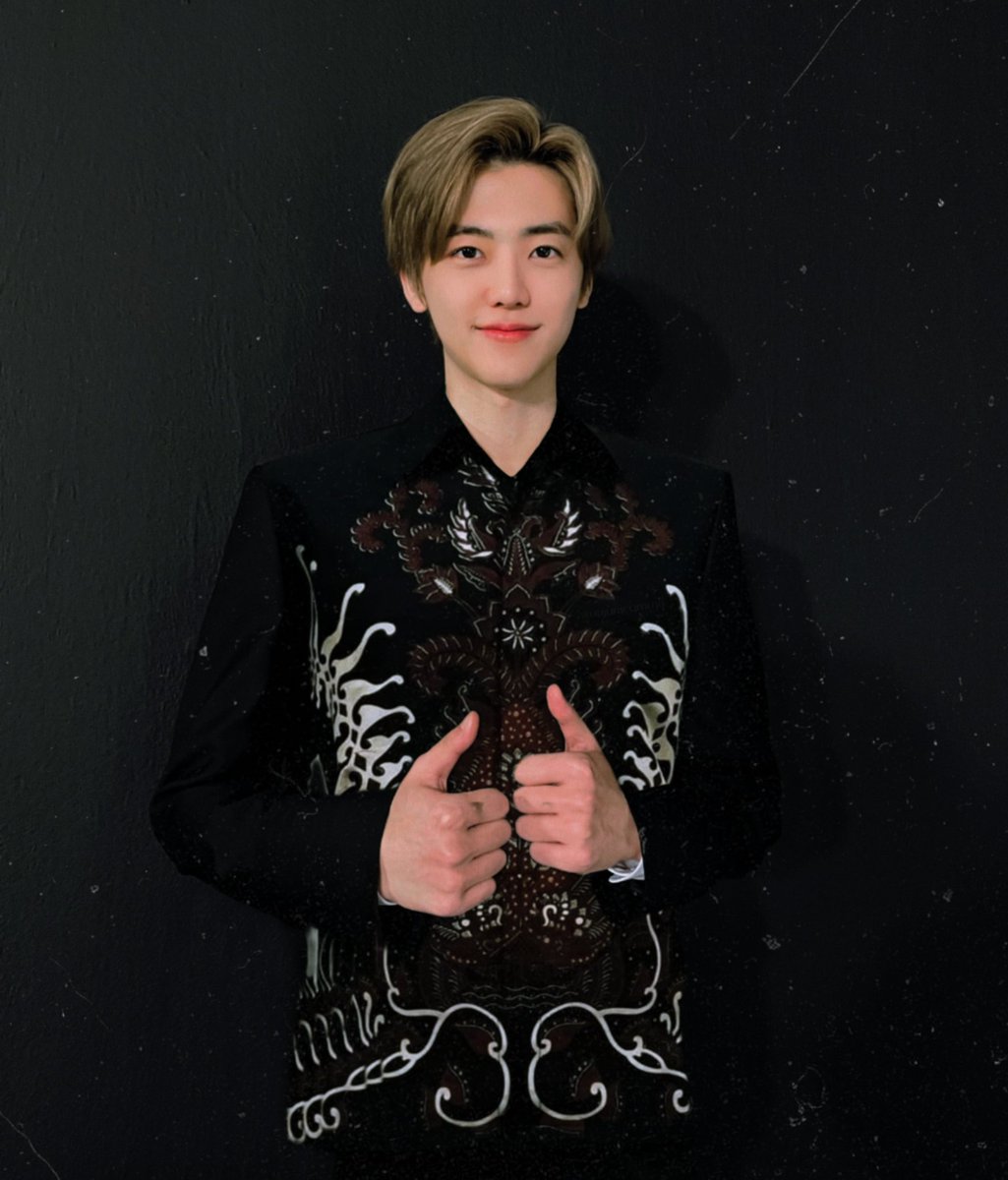 unjunieomma's tweet photo. Alhamdulillah punya gandengan ke kondangan alias i present; jaemin batik💓🥺 https://t.co/tMNjOkGa2U