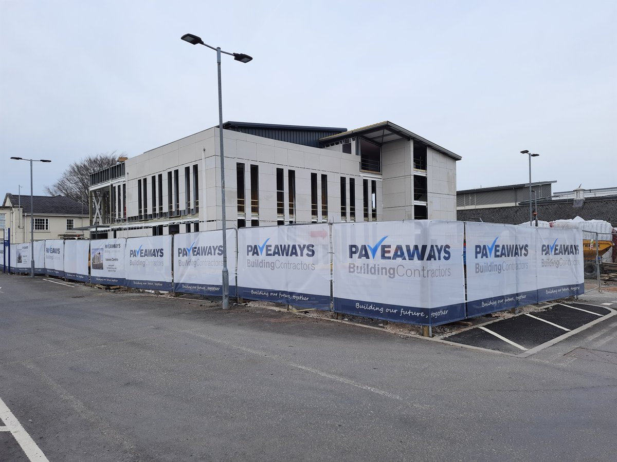 👷 Any idea who is building the new Headley Court centre for military veterans at @RJAH_NHS? 😉 More about how this brilliant new facility will support our servicemen and women 👉 bit.ly/3grxNPW #construction #shropshire #healthcare #building