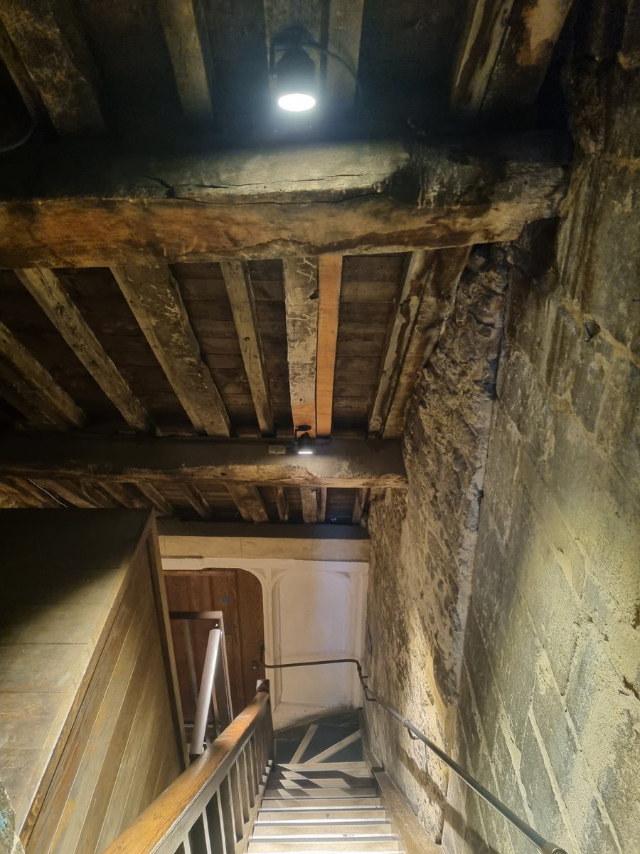 AzuraNetworks's tweet photo. English Heritage site - relighting of Old Library and Staircase.
#UniversityChurchofStMaryOxford #LutronLighting https://t.co/mPrtbCBGfa
