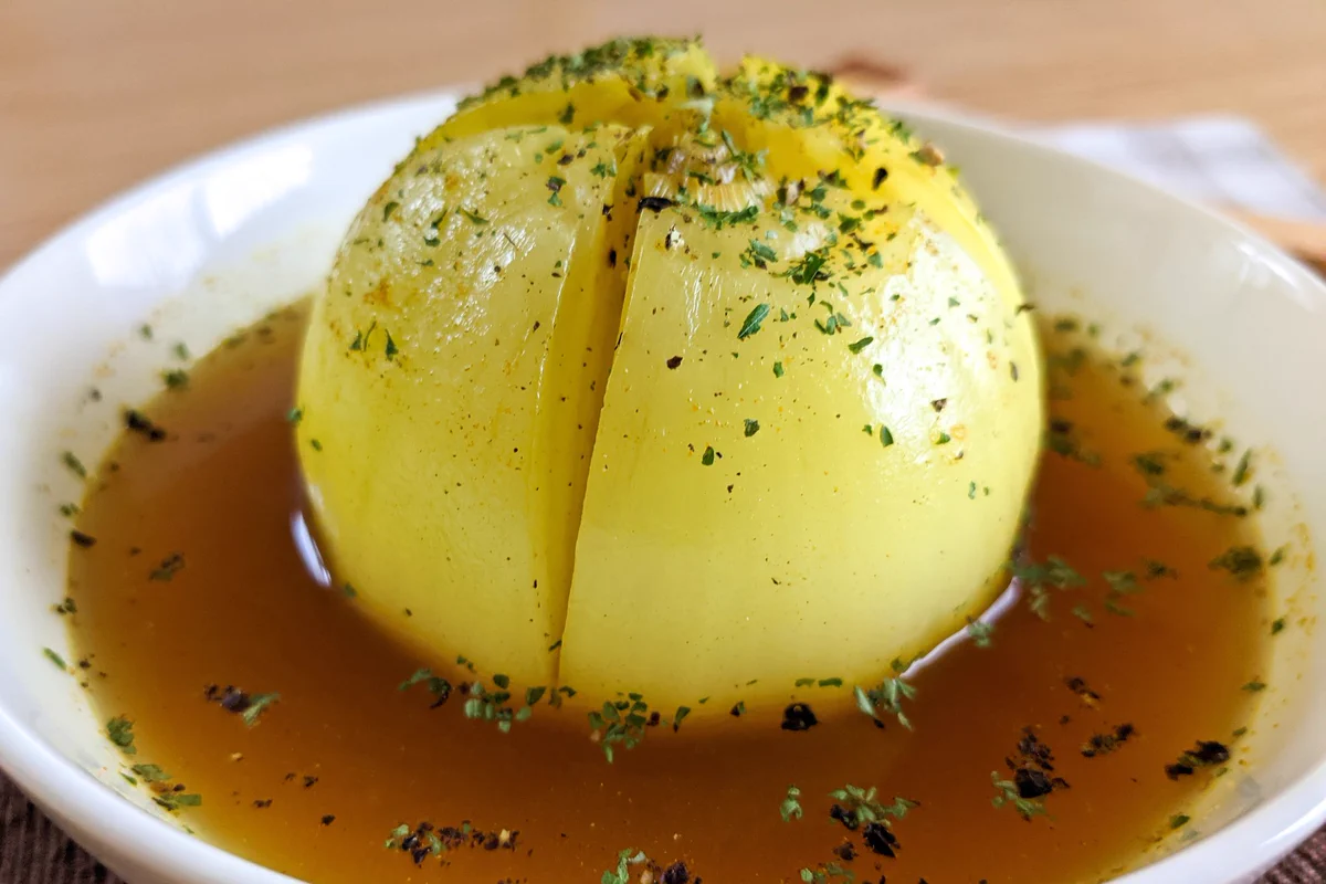 ほとんど電子レンジにお任せで作れちゃうからとってもお手軽！玉ねぎの「スープ」レシピ！