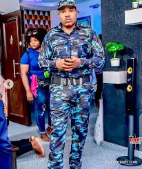 hiam_mcsmart's tweet photo. Me as a police officer to Ife Indigenes: Kini gbogbo rubbis yii, Oya mooof😂😂

#OAUTwitter
#NugaUnilag2022 https://t.co/LL9nKSZdZ3