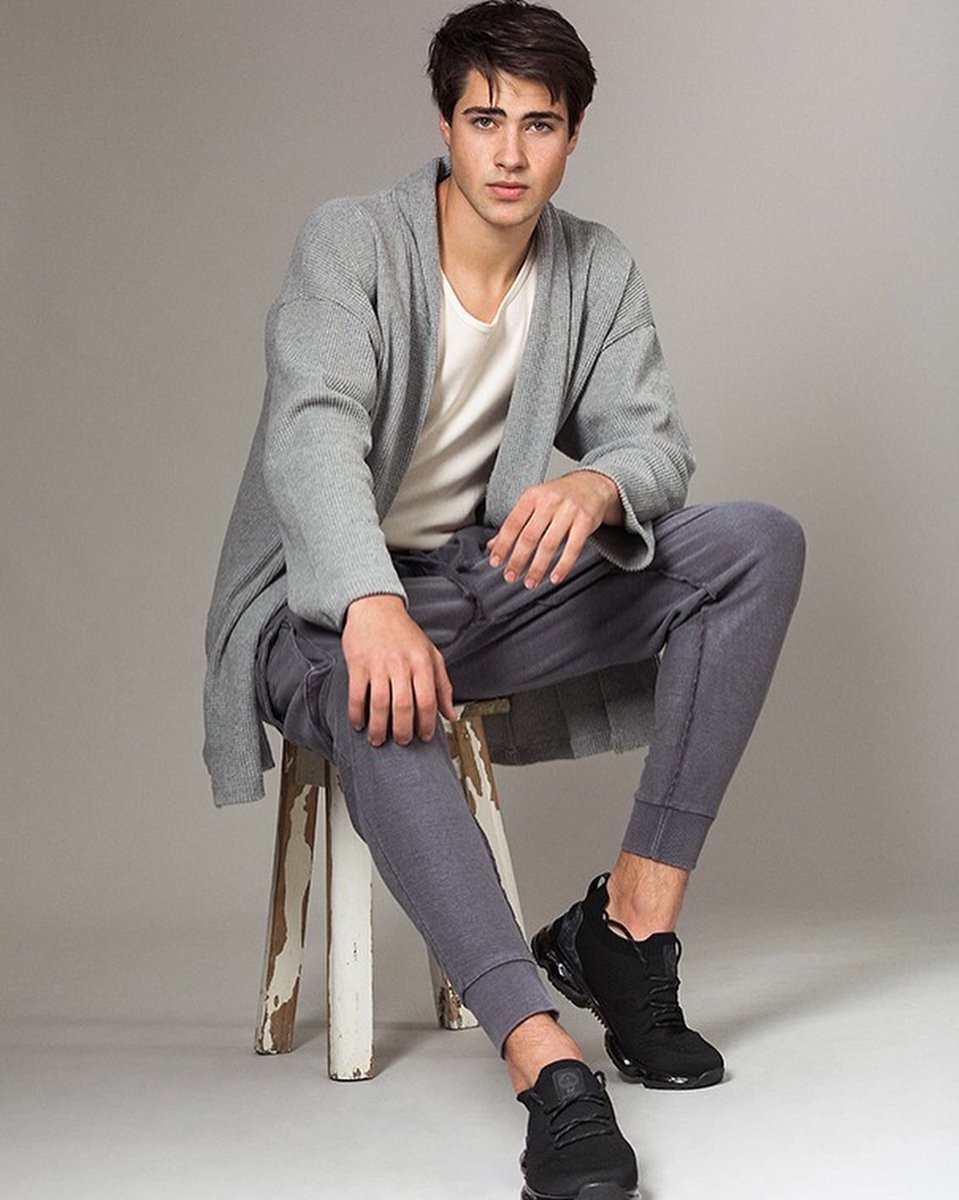 Isabel Navarro Model tweet media