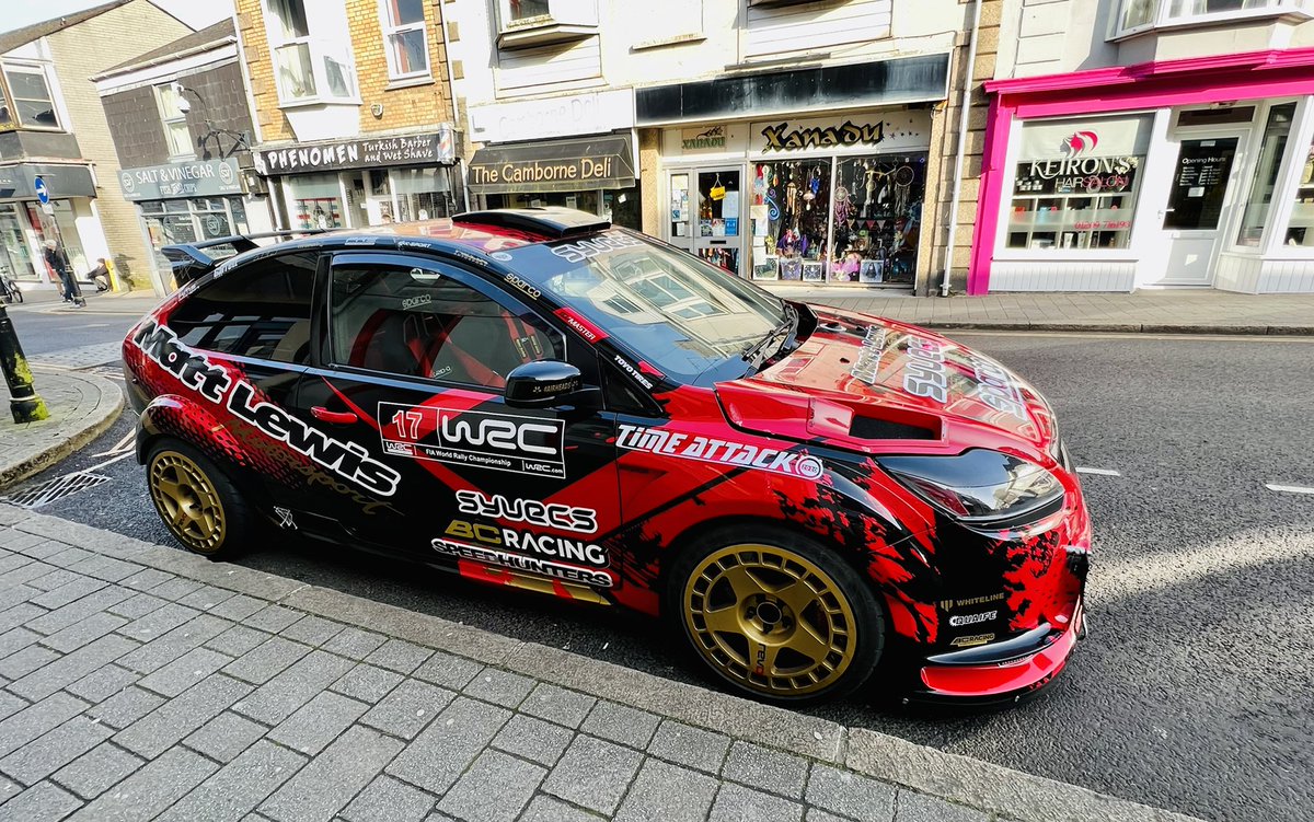 PSincock's tweet photo. #allshownogo is the sticker in the rear screen. Nice spot to see this morning tho. @cornishcarspots . Does @PaulCowland_ like this ? Fair play some money would have been spent on this . #STFocus #AirHeads https://t.co/eHLjvPvmZb