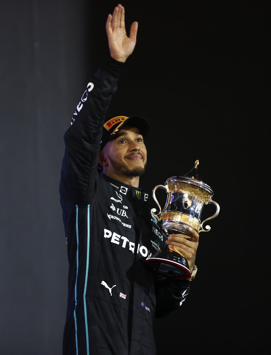 Toto Wolff Claims Lewis Hamilton Only Has Long Shot Of Title Challenge Barrhead News