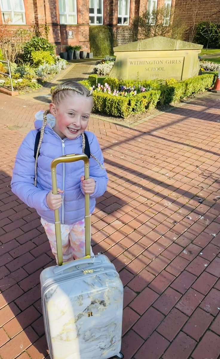 Tash_Burton's tweet photo. 🐝 was very excited this morning for her first residential with @WGSJuniors to @RealRobinwood - can’t wait to hear all about it when she is back in a couple of days! 🥰 https://t.co/cn5mxKbhDR