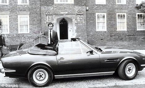 James Bond Vehicles tweet media