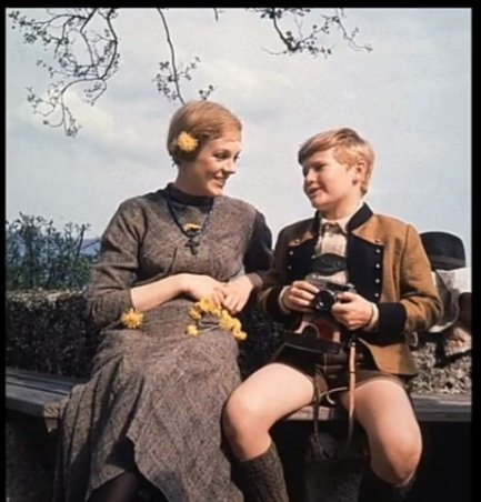 Kurt and Maria(Duane Chase and Juile Andrews)behind the scenes of The Sound of Music Photo 1:
