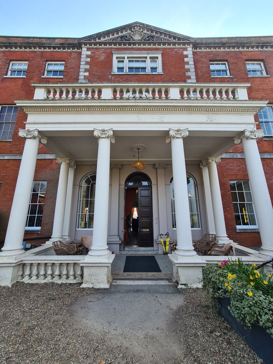 SGLsystem's tweet image. 📍 Birch Hotel, Cheshunt

Your #Masterclass2022 journey starts here. 🔸️